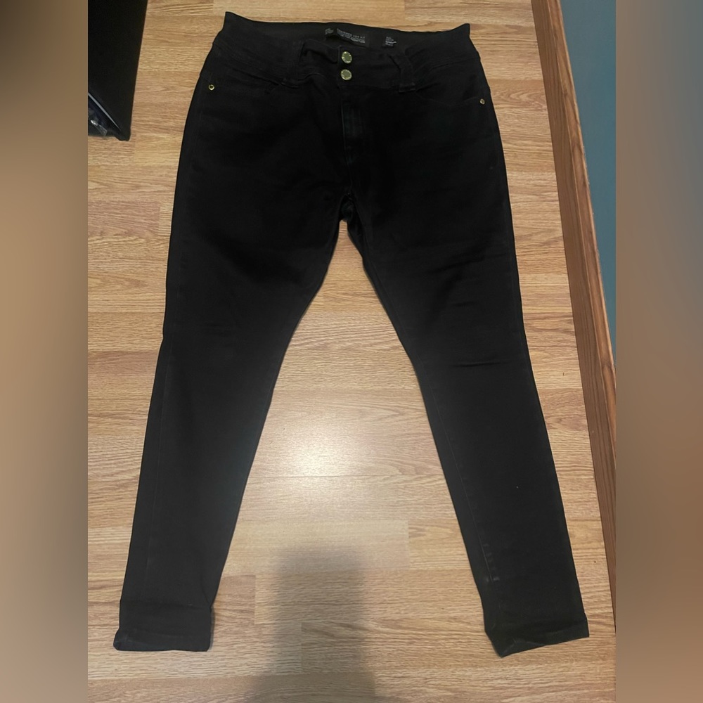 City Chic black Asha skinny high rise jeans, size 14 petite